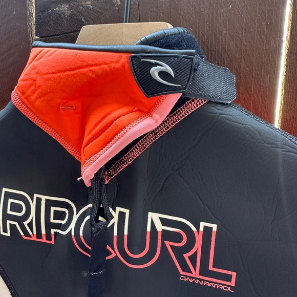 Ripcurl wetsuit size Junior 12 - Picture 5 of 11